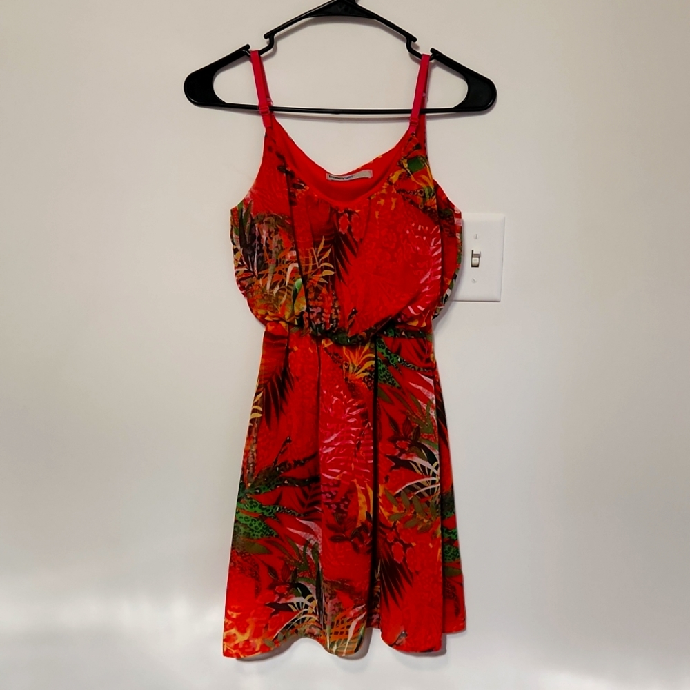 Summer dress w/adjustable shoulder straps